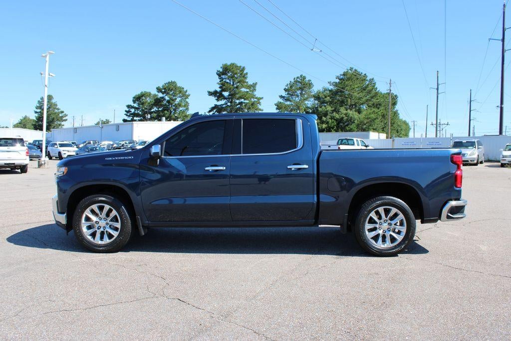 2021 Chevrolet Silverado 1500 — rear three-quarter view