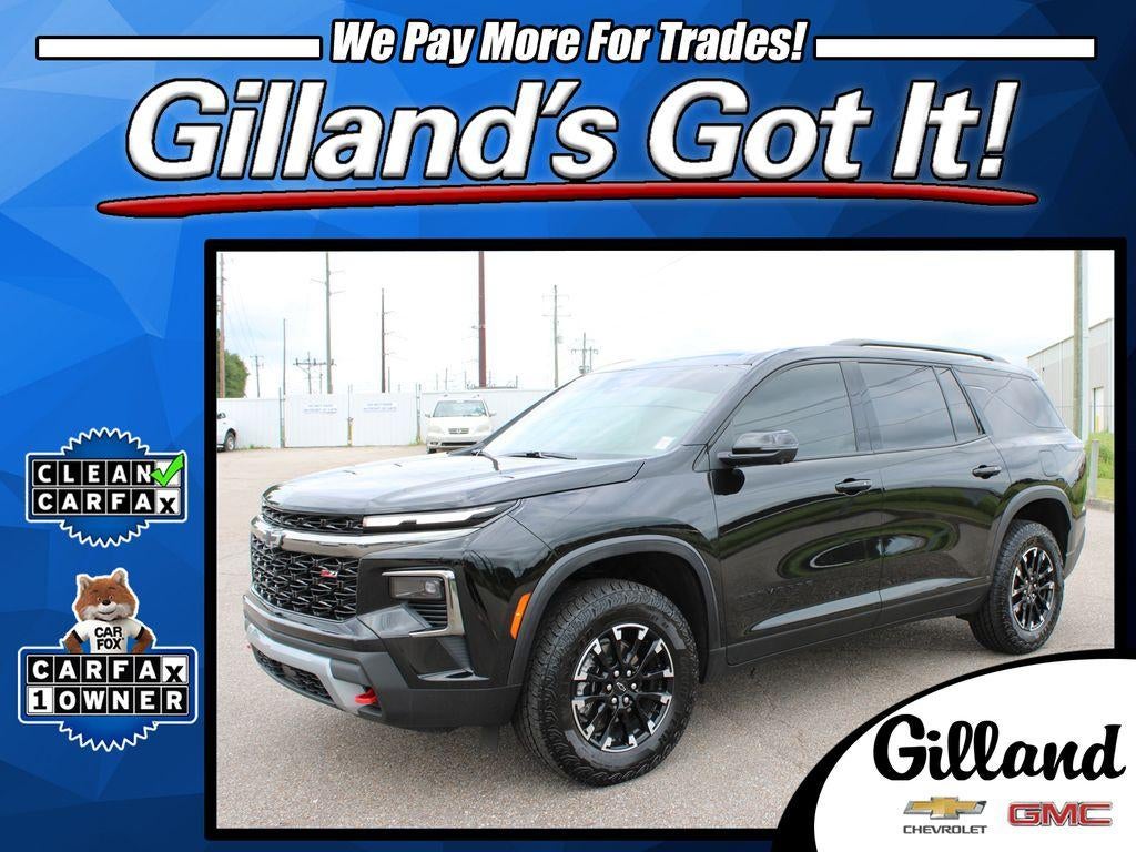 2026 Chevrolet Traverse Z71 in Mosaic Black Metallic — front three-quarter view